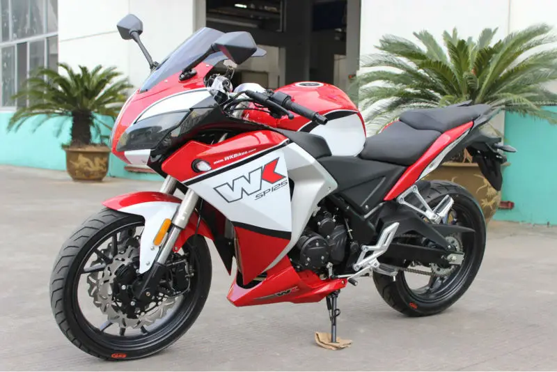 r15 300cc bike