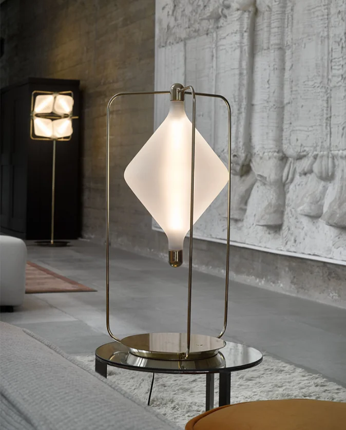 High quality indoor bedroom study home modern simple iron glass desk table lamp