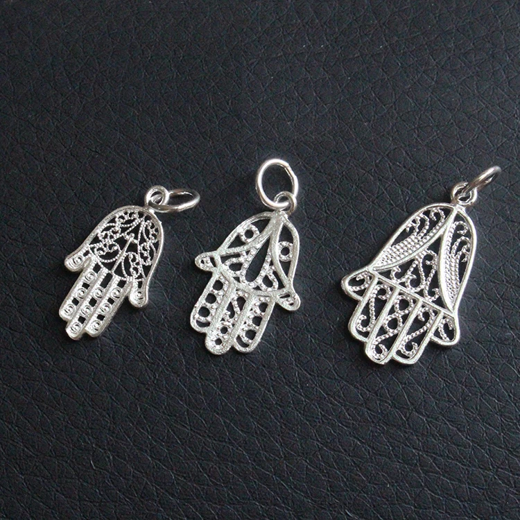 Wholesale jewelry making accessory hand of Fatima shape 925 sterling silver hollow pendant
Wholesale jewelry making accessory hand of Fatima shape 925 sterling silver hollow pendant