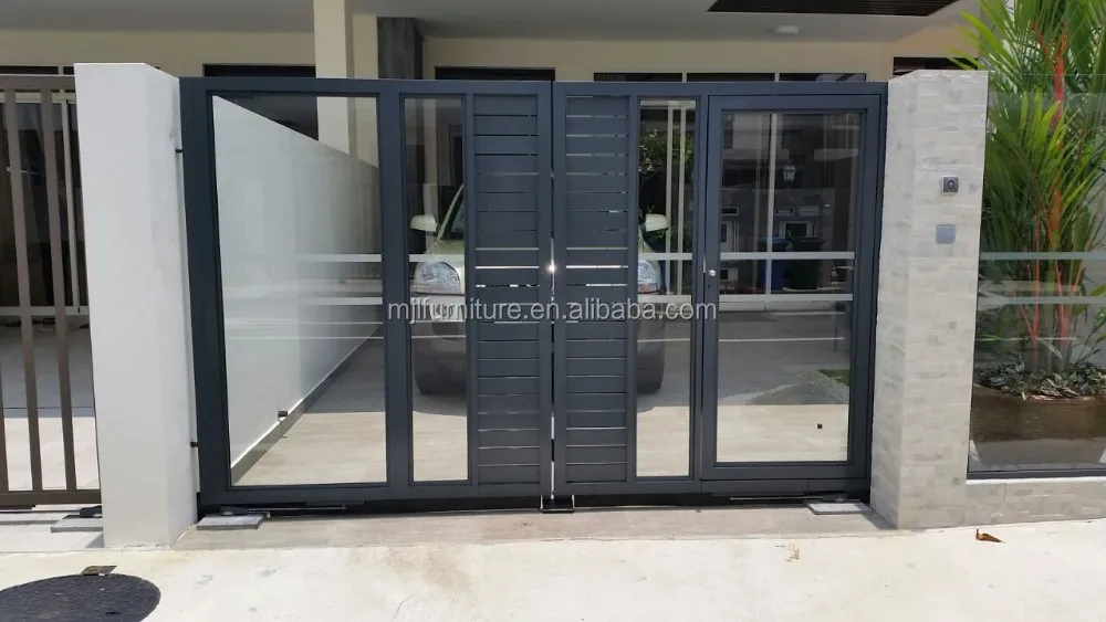 aluminium-with-tempered-glass-drive-way-gate1.jpg