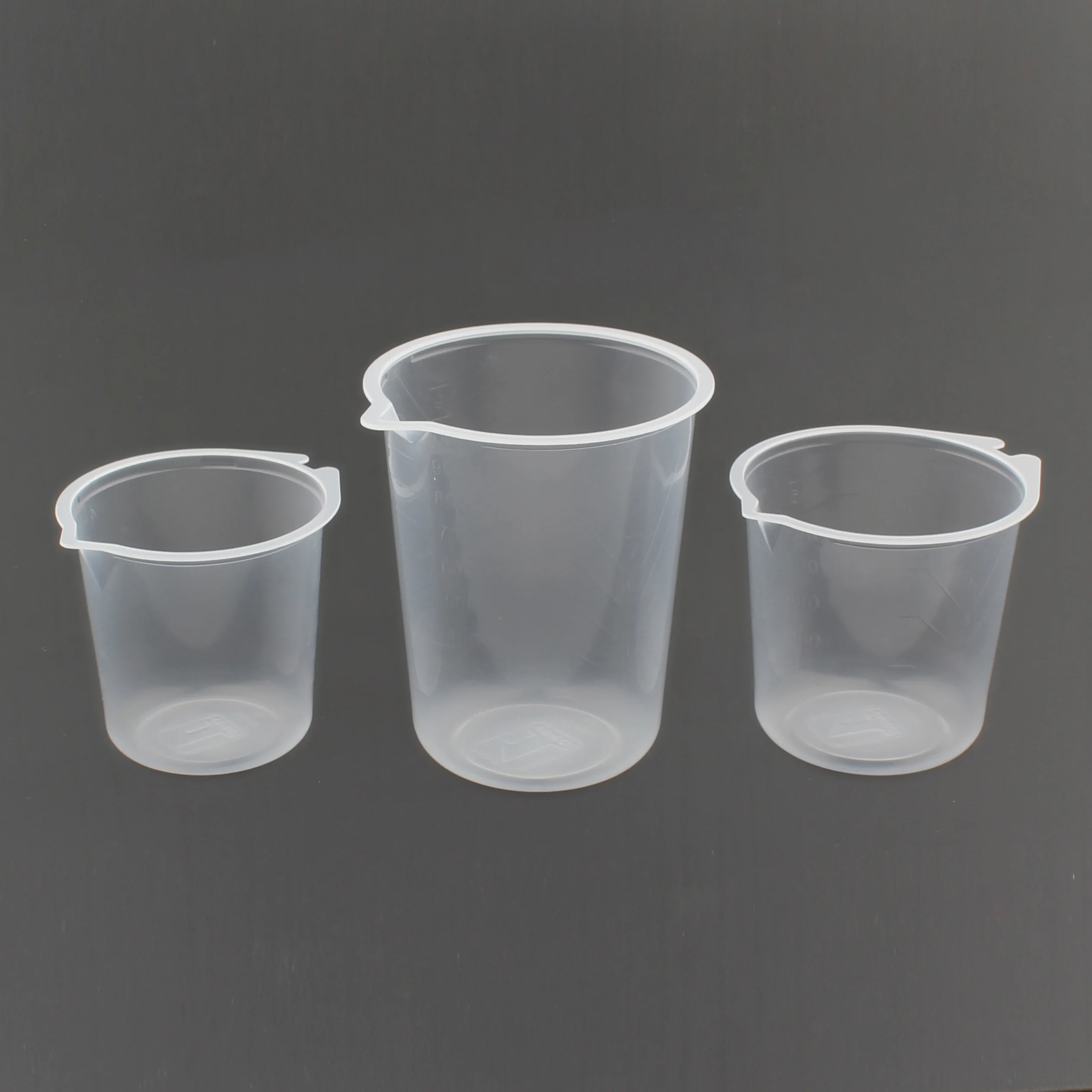 Factory best price disposable food grade pp scale plastic white measuring cup