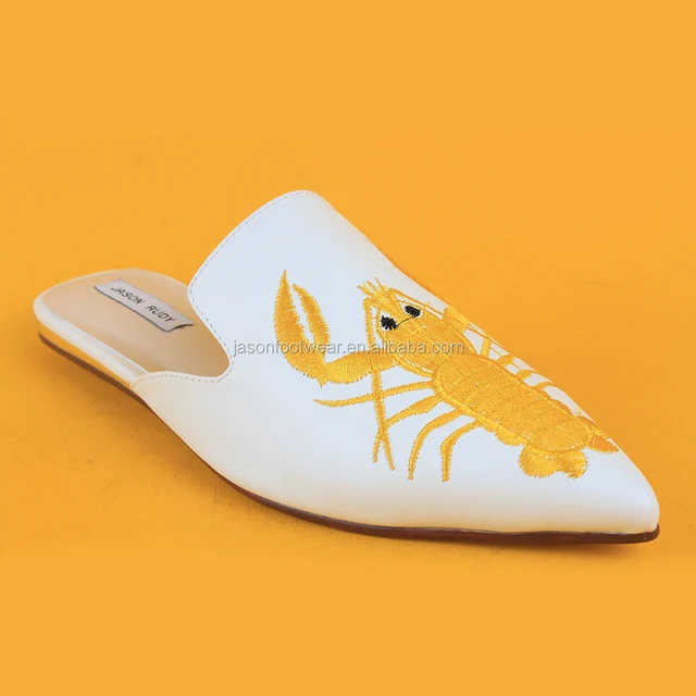 2017 Embroidered High Fashionable Ladies Flat Mule Shoes