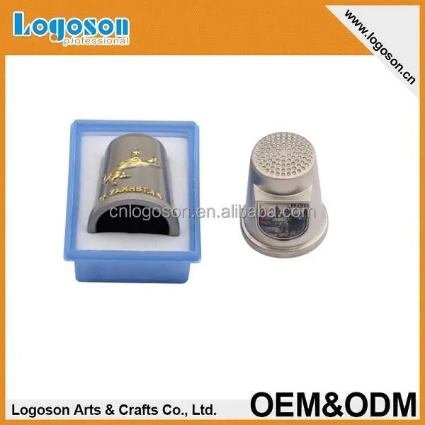 2015 tourism market latest top quality custom design novelty gift canada souvenirs sewing metal thimble