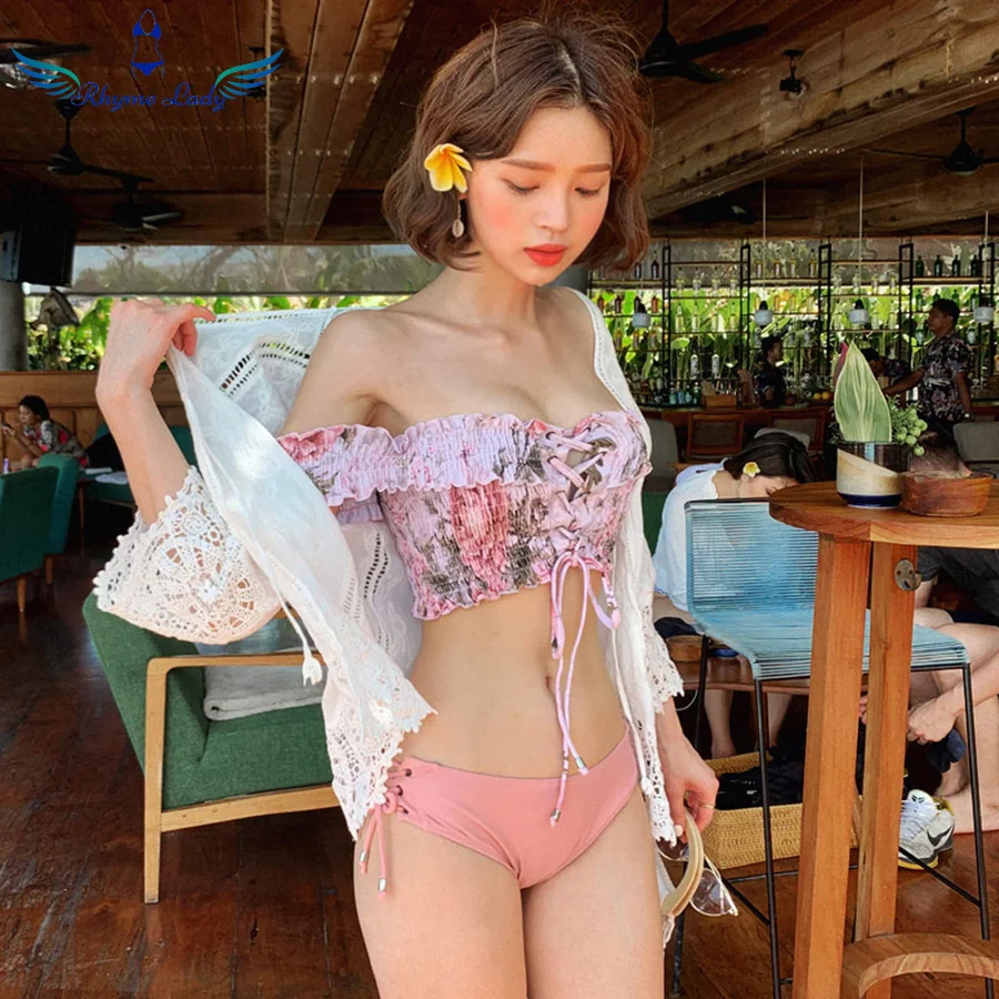 Rhyme Lady Printed drop shoulder stretch two-piece split swimwear front ligature Bikini Beautiful Swimsuit
Rhyme Lady Printed drop shoulder stretch two-piece split swimwear front ligature Bikini Beautiful Swimsuit