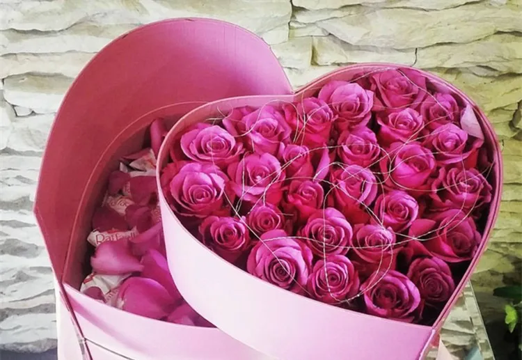 Customized Heart Shape Rose Flower Paper Box for Packaging 1.jpg