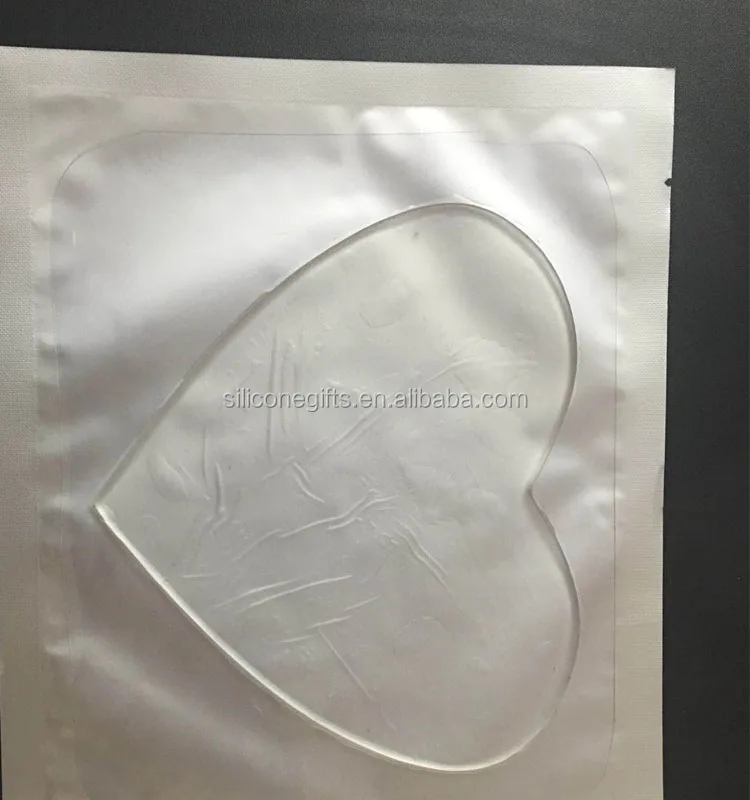 Anti wrinkle chest pad