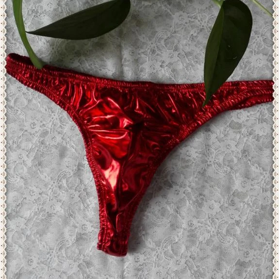 Midnight fashion fun men's patent leather hot stamping panties, Red, black, gold, silver
Midnight fashion fun men's patent leather hot stamping panties, Red, black, gold, silver