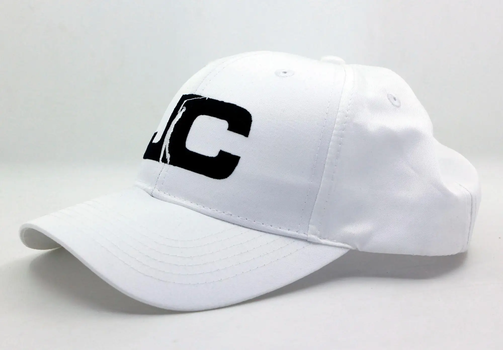 Nice design 6 panel structured embroidered baseball cap