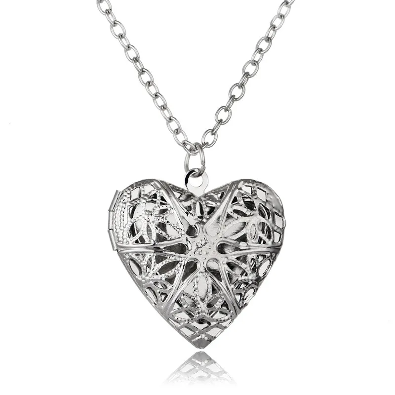 necklace (8).jpg