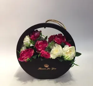 2018 new item portable paper flower gift box for preserved roses