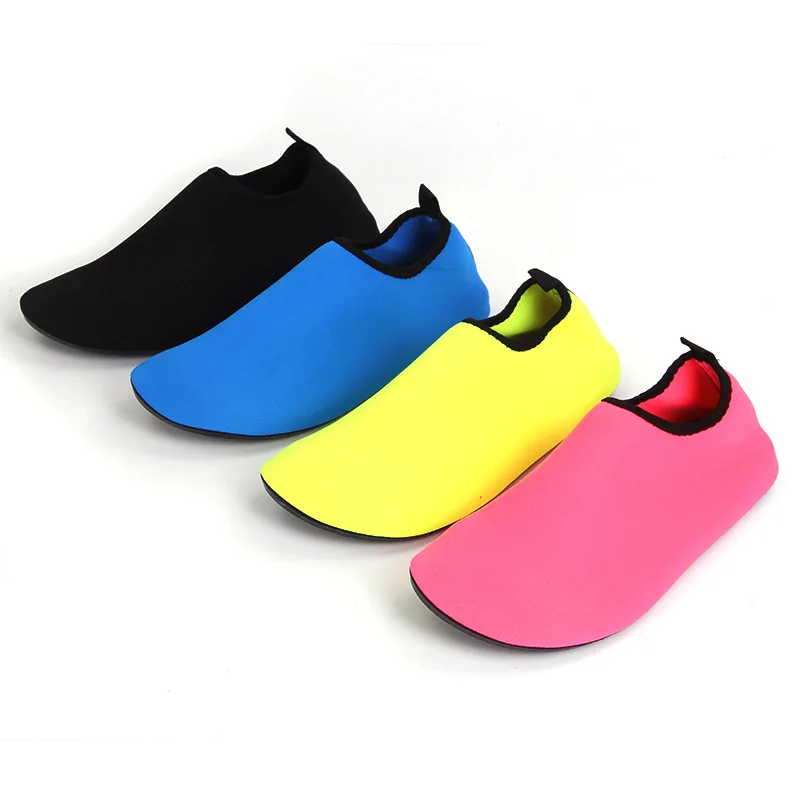 Wholesale Men Women Water Sports Shoes Swimming Shoes Solid Color Summer Beach Shoes, Seaside Sneaker Socks slippers For Men,, Customized
Wholesale Men Women Water Sports Shoes Swimming Shoes Solid Color Summer Beach Shoes, Seaside Sneaker Socks slippers For Men,, Customized