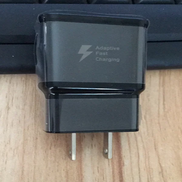 2018 hotsale oem 5V 2A US Plug Fast Charging Travel adapter Wall Fast Charger
2018 hotsale oem 5V 2A US Plug Fast Charging Travel adapter Wall Fast Charger