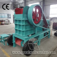 Low cost small portable rock crusher Mini mobile diesel crusher for sale