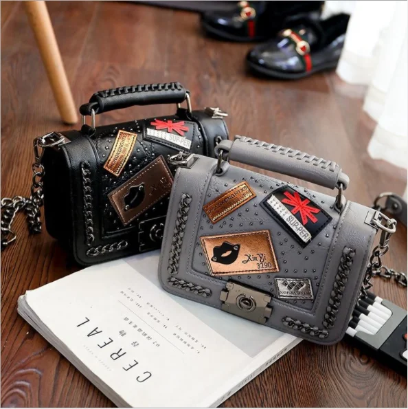 Wholesale PU women handbag fashion patches chains crossbody bag hotselling square tote bag for women 2020
Wholesale PU women handbag fashion patches chains crossbody bag hotselling square tote bag for women 2020