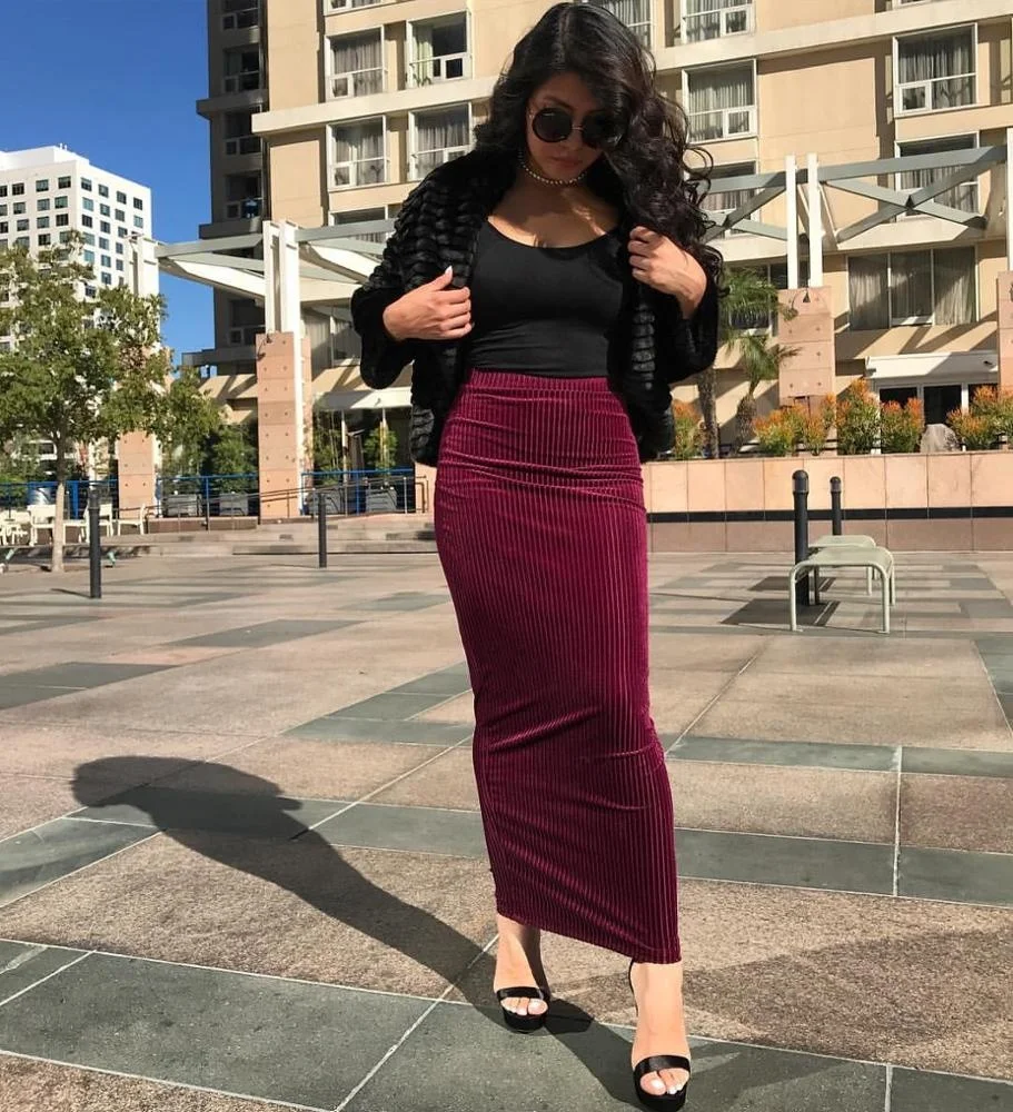 2019 new fashion hot sale muslim women velvet skirts half skirts, Black, wine red, apricot, dark green, pink
2019 new fashion hot sale muslim women velvet skirts half skirts, Black, wine red, apricot, dark green, pink