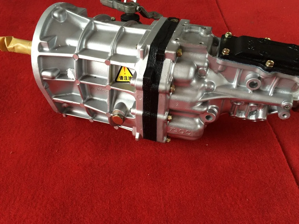 Toyota Hiace Hilux 4x2 4x4 Gearbox For Sale Buy Toyota 22r Gearbox