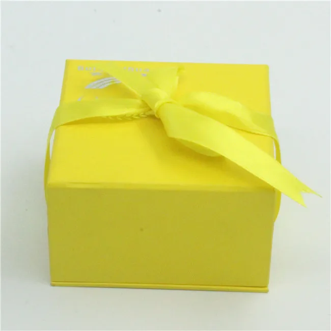 Yellow Cute Ribbon Bow 4x4 Cardboard Gift Boxes For Cloth Packaging
