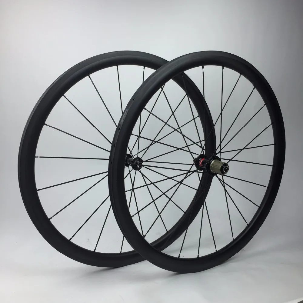carbon wheelset 700c disc