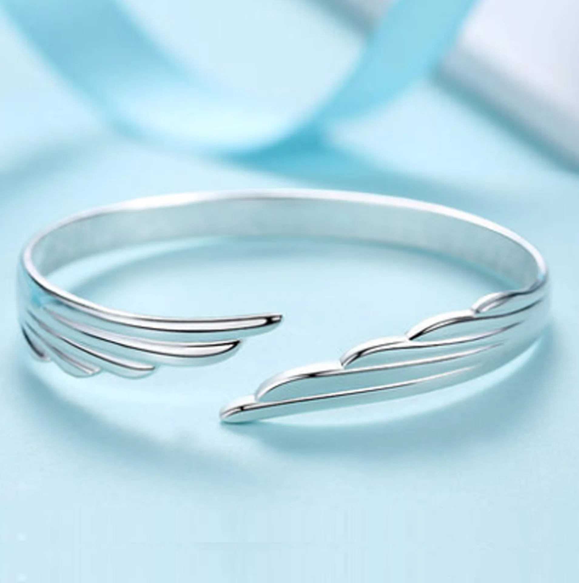 2019 hot selling fashion angel wing silver bracelet for birthday