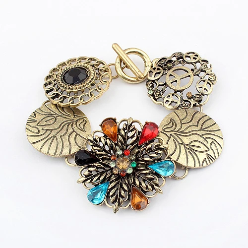Free shipping!European and American trend fashion retro palace exquisite luxury hollow flash rhinestone atmosphere bracelet