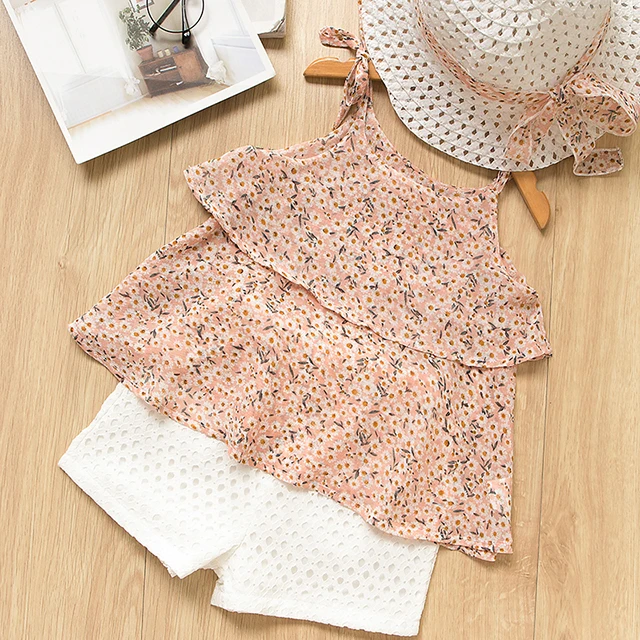 Girls clothing summer children's clothing floral chiffon hanging neck + embroidery shorts clothing
Girls clothing summer children's clothing floral chiffon hanging neck + embroidery shorts clothing
