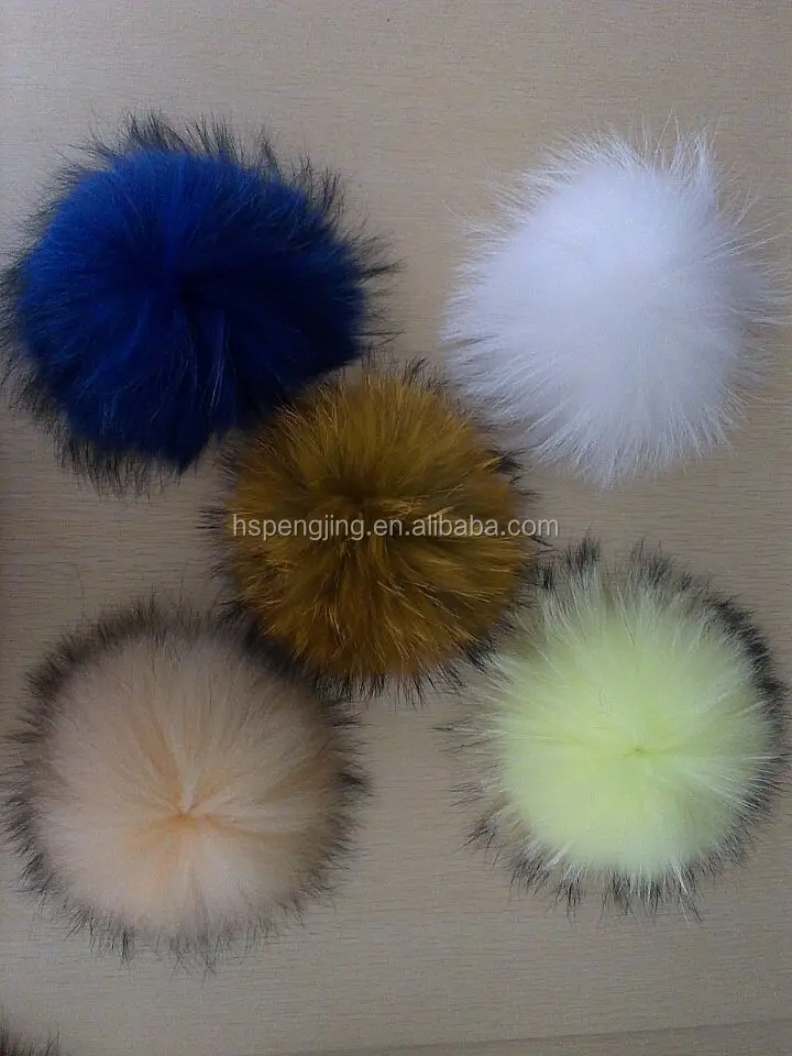 染めとふわふわのアライグマの毛皮ポンポンボールのためのビーニー帽子仕入れ・メーカー・工場