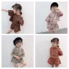 Wholesale summer girls' clothing sets short sleeve crop tops and shorts leopard print suit
