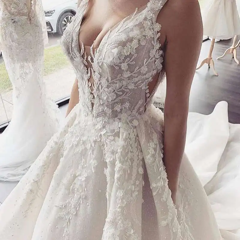 7280# V-Neck Elegant Vestido De Renda Lace Applique Pleating Sleeveless Backless Wedding Dress Open Back A Line Bridal Gowns
7280# V-Neck Elegant Vestido De Renda Lace Applique Pleating Sleeveless Backless Wedding Dress Open Back A Line Bridal Gowns