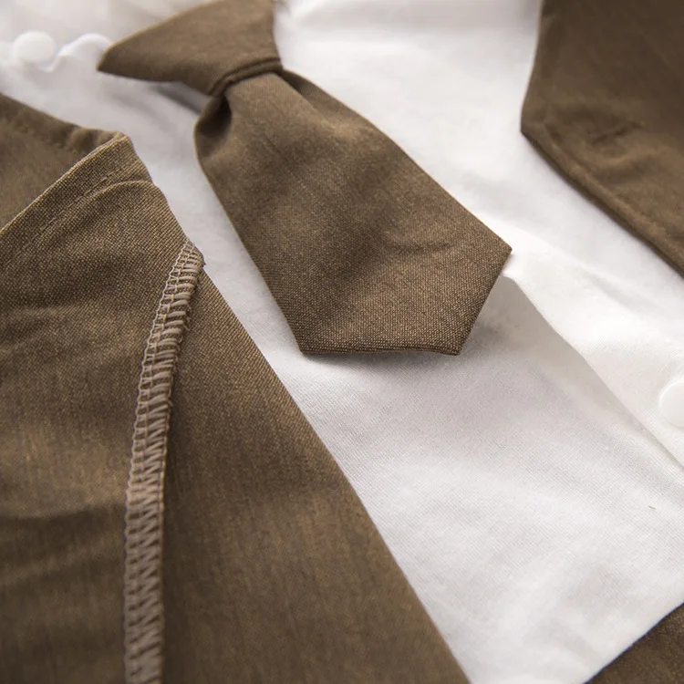 4353657668_1844225021