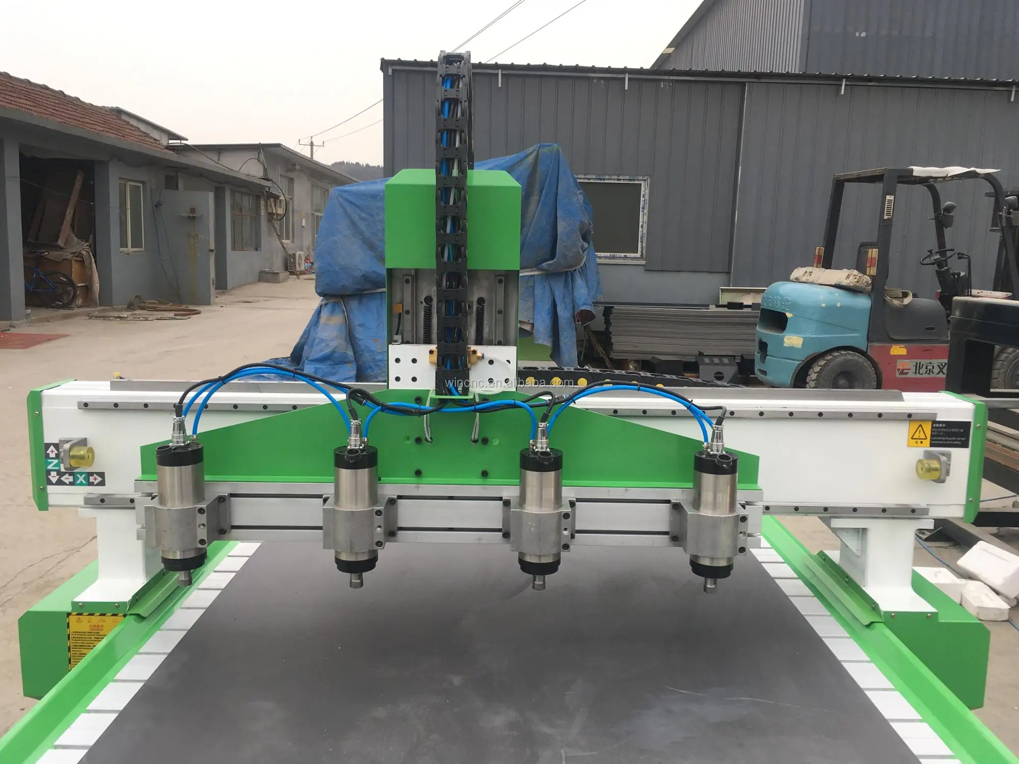 Kitchen cabinet multi spindles 3 axis four water cooled cnc router machine