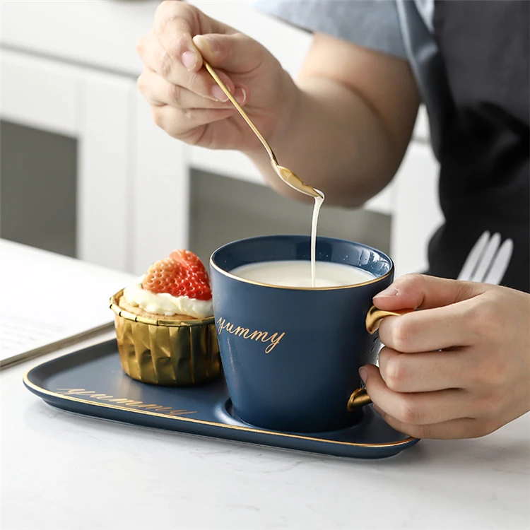 Creative design luxury navy blue restaurant golden handle ceramic coffee mug with triangle plates, Customized color
Creative design luxury navy blue restaurant golden handle ceramic coffee mug with triangle plates, Customized color