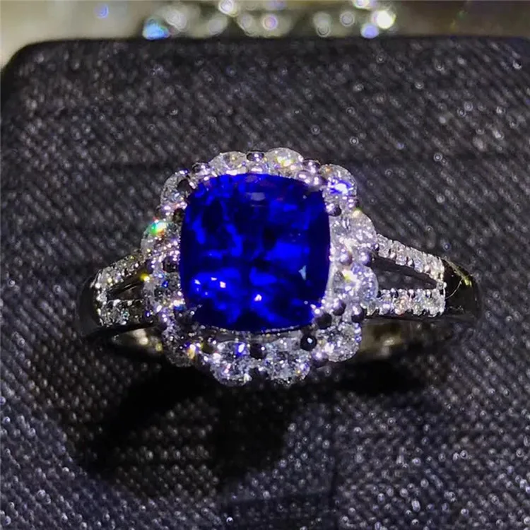 Fashionable Cheap Cushion Cut Ring Blue Sapphire Diamond Paved Handmade Party Rings
Fashionable Cheap Cushion Cut Ring Blue Sapphire Diamond Paved Handmade Party Rings