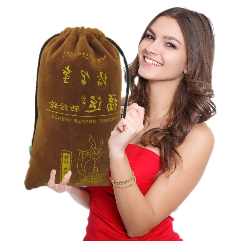 Factory Wholesale microfiber velvet pouch jewellery gift jewelry pouch with logo custom small bag for earrings jeweller, Customized color(blue,white ,black ,yellow ,green )
Factory Wholesale microfiber velvet pouch jewellery gift jewelry pouch with logo custom small bag for earrings jeweller, Customized color(blue,white ,black ,yellow ,green )