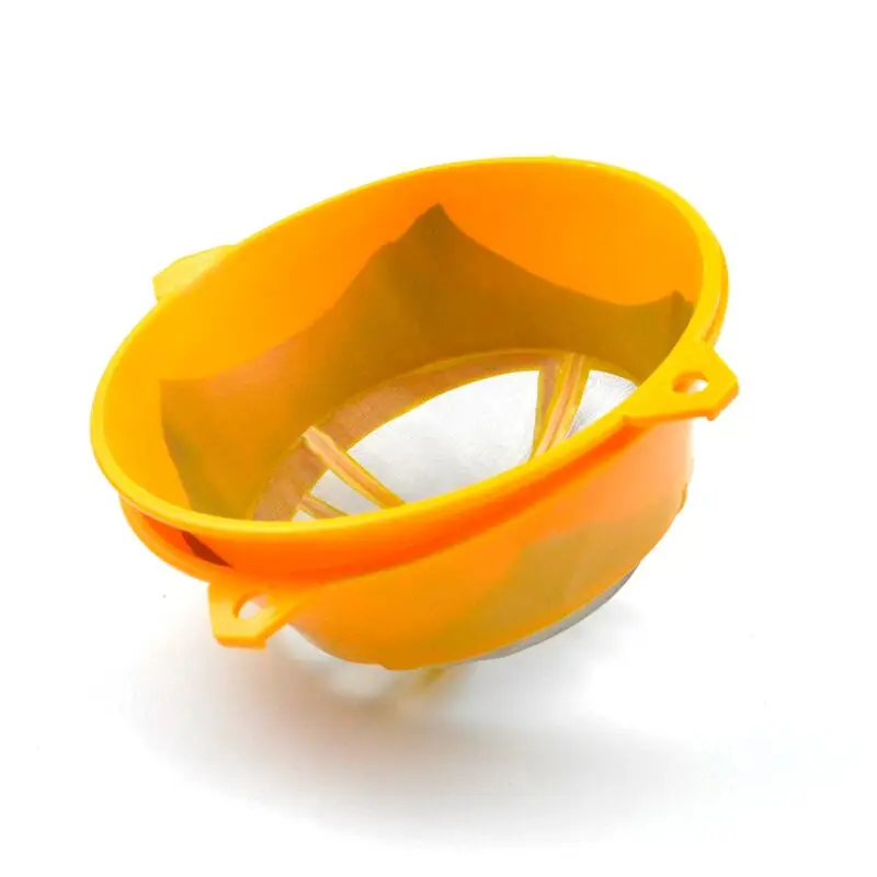 plastic strainer.jpg