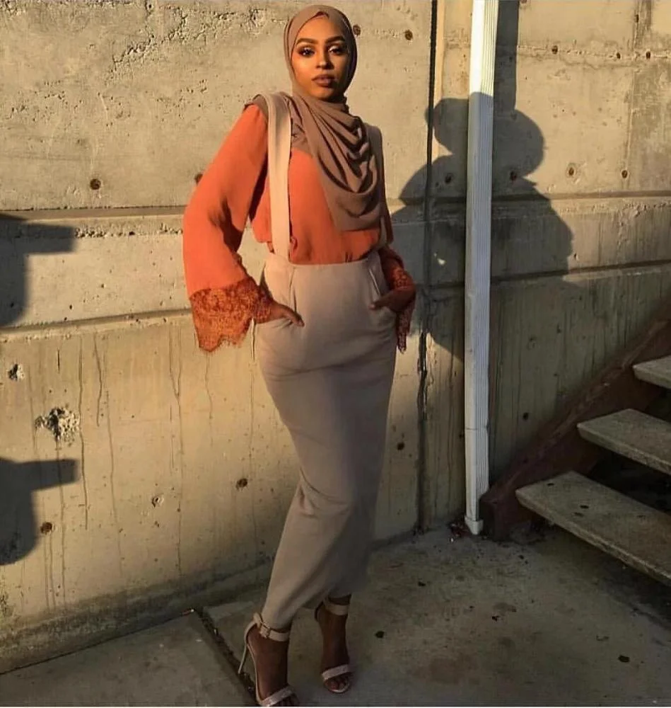 Dubai Skirt Wholesale Price High Quality, Pink,white,khaki,green,black
Dubai Skirt Wholesale Price High Quality, Pink,white,khaki,green,black