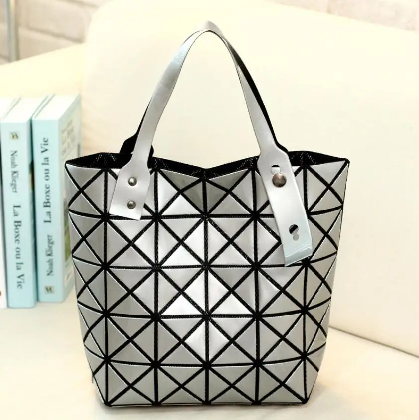 china suppliers wholesale geometric pattern lady hand bag, 6 colors in storage and custom color is workable
china suppliers wholesale geometric pattern lady hand bag, 6 colors in storage and custom color is workable