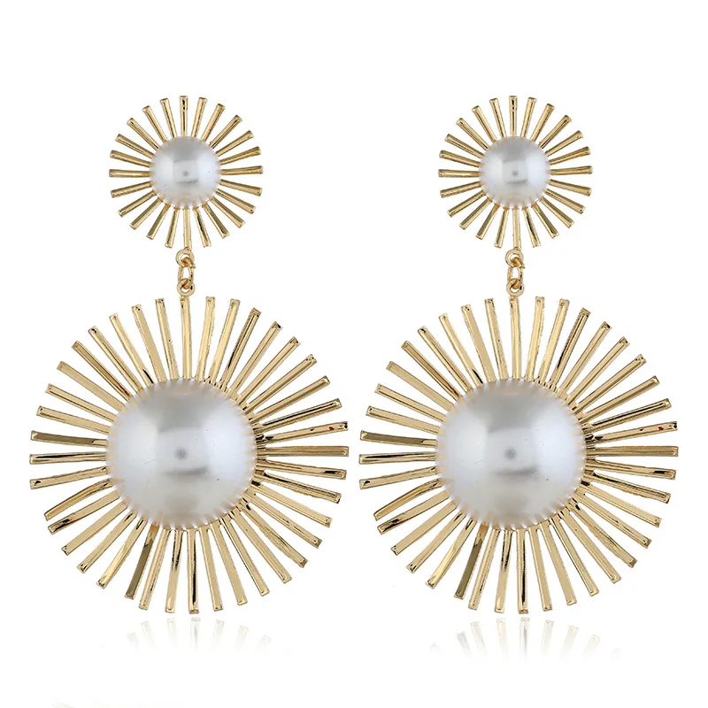 Trendy Double Round Pearl Statement Earrings Big Gold Sunshine Hollow Round Drop Earrings
Trendy Double Round Pearl Statement Earrings Big Gold Sunshine Hollow Round Drop Earrings