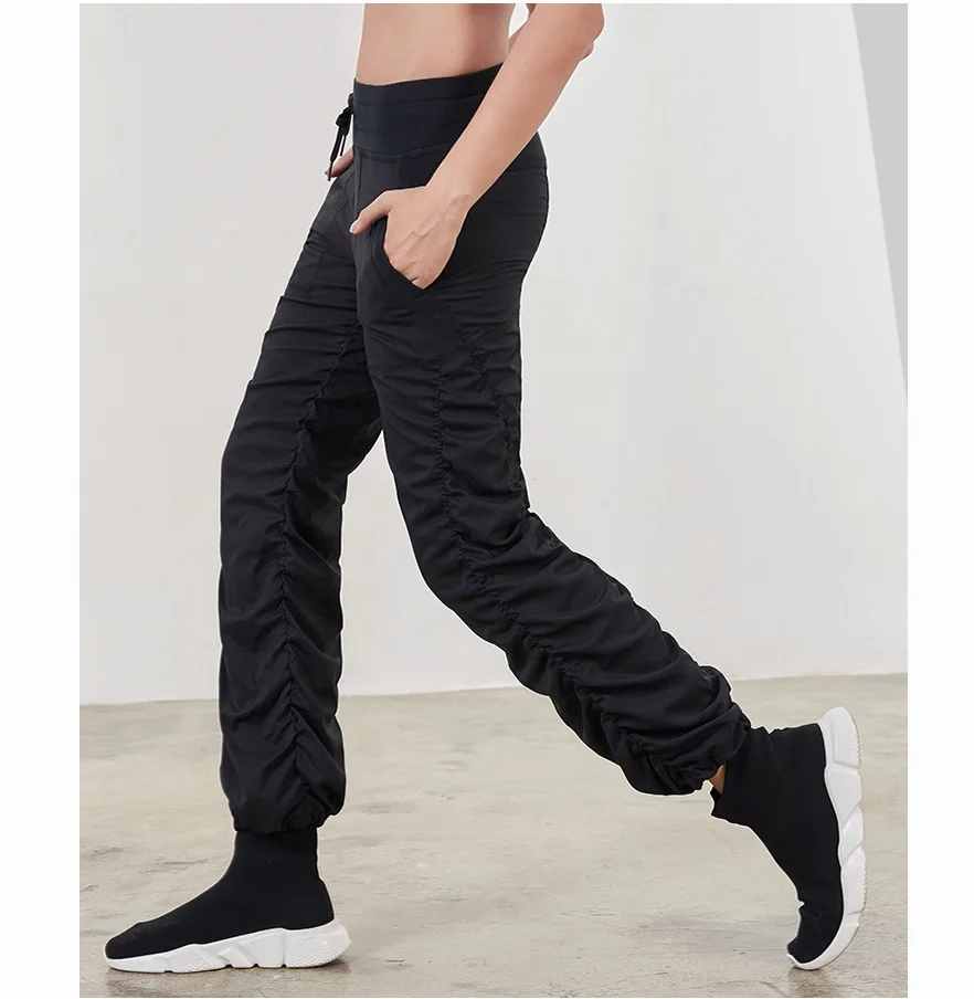 Autumn winter lady sports straight high waist sweatpants side pleated wrinkled drawstring leisure fitness running yoga trousers, Black, army green
Autumn winter lady sports straight high waist sweatpants side pleated wrinkled drawstring leisure fitness running yoga trousers, Black, army green