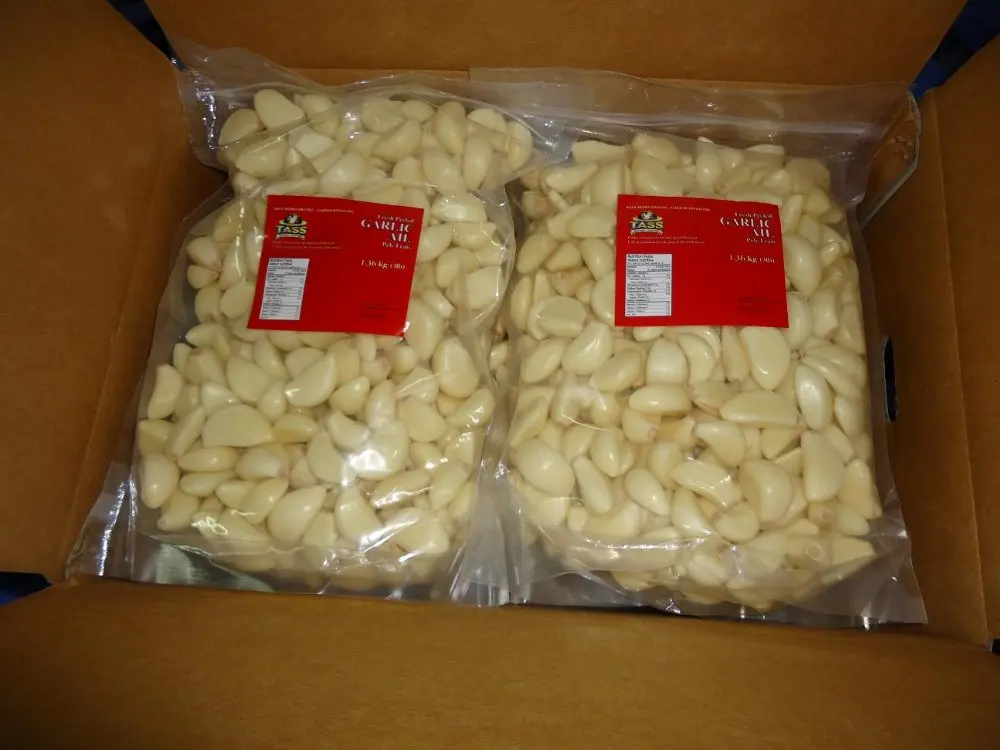 Fresh Peeled Garlic 3LBS Bag.JPG