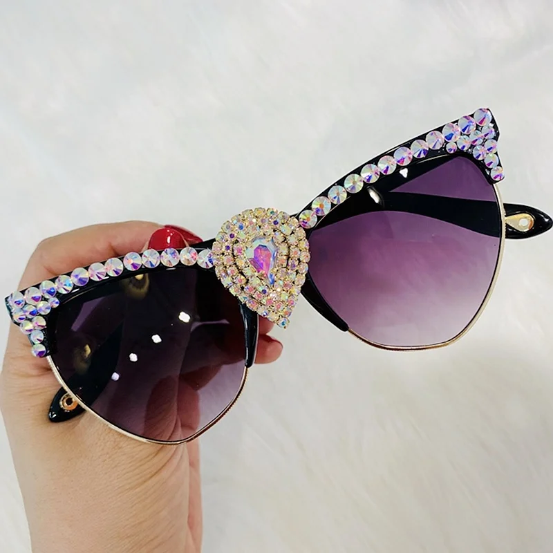 Luxury Brand 2019 sunglasses Big Crystal water Shape Queen Style Cat eye sunglasses women oversized sun glasses UV400, As picture
Luxury Brand 2019 sunglasses Big Crystal water Shape Queen Style Cat eye sunglasses women oversized sun glasses UV400, As picture