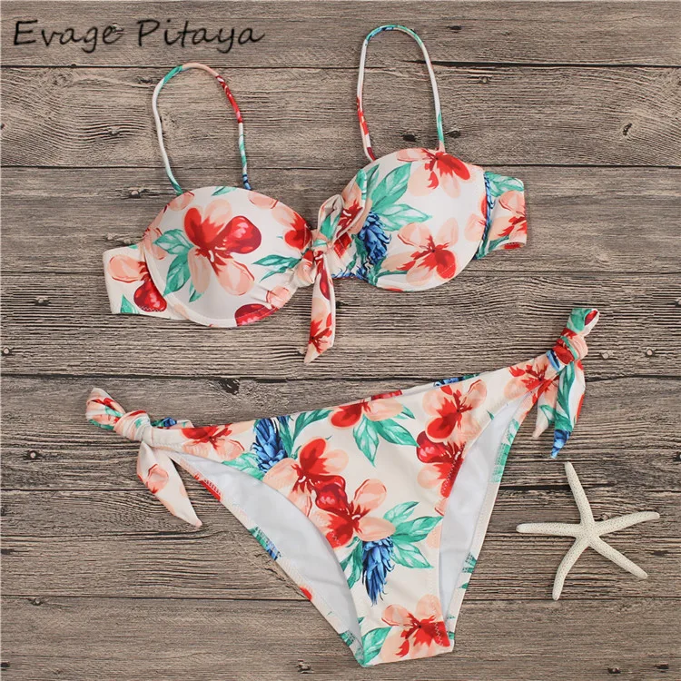 wholesale hot sale 2018 new design Push up Floral printing Tie Front Side strappy ladies mature swimsuit 
wholesale hot sale 2018 new design Push up Floral printing Tie Front Side strappy ladies mature swimsuit