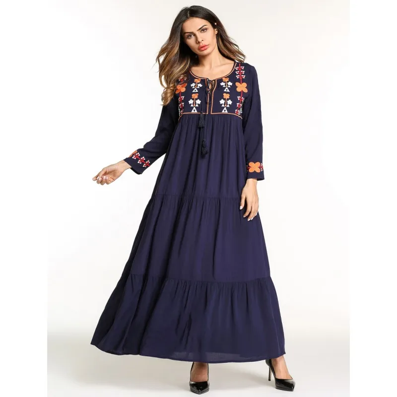 YSMARKET Muslim Dresses Women Middle East Embroidered Ethnic Style Vintage Elegant Large Size Clothing Long Sleeve Maxi Dresses
YSMARKET Muslim Dresses Women Middle East Embroidered Ethnic Style Vintage Elegant Large Size Clothing Long Sleeve Maxi Dresses