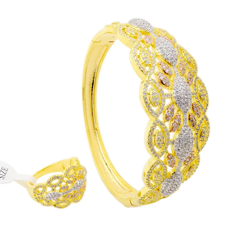 BG0791 Diamond Rhombus Lozenge generous Inlay CZ Stone Fashion Jewelry Bangle And Ring Three Colours, White stone with gold plated
BG0791 Diamond Rhombus Lozenge generous Inlay CZ Stone Fashion Jewelry Bangle And Ring Three Colours, White stone with gold plated