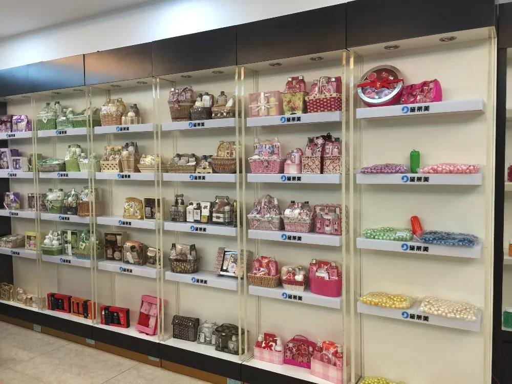 care  bath supplies  liquid hand soap  (130177936)   showroom