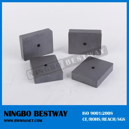 Ferrite magnet with hole.jpg
