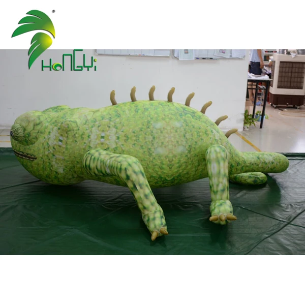 inflatable chameleon (3)