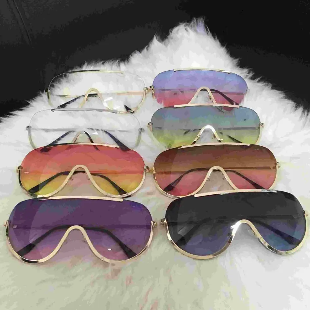 big Shield Glasses Frame Oversize Alloy One Piece Sexy Cool Sunglasses Women Gold Clear Eyewear Gradient Shades
big Shield Glasses Frame Oversize Alloy One Piece Sexy Cool Sunglasses Women Gold Clear Eyewear Gradient Shades