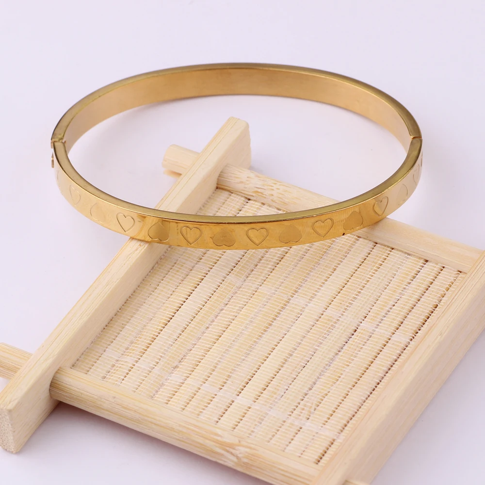 High Polish Stainless Steel Bracelets Silver Gold Color Vintage Heart Bangle Bracelet for Women Men Jewelry, Gold,rose gold
High Polish Stainless Steel Bracelets Silver Gold Color Vintage Heart Bangle Bracelet for Women Men Jewelry, Gold,rose gold