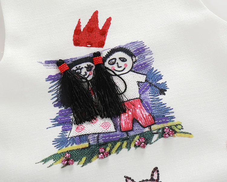 2593642689_1720209704