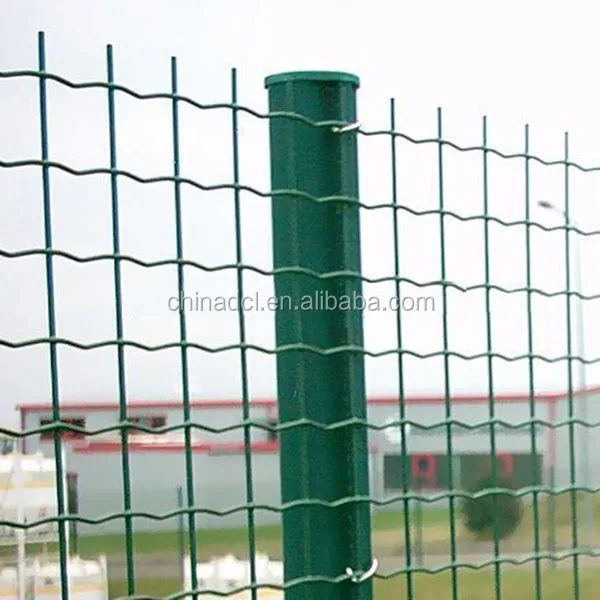 bulk 2>plastic film   metal/wooden pallet 2)fence post: plastic